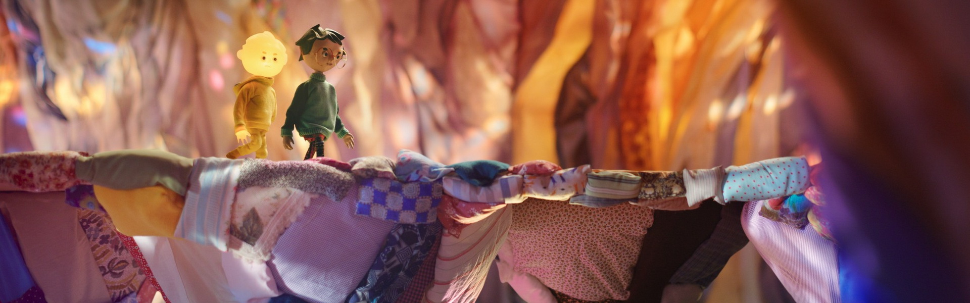 TONI, SARA I ČAROBNO SVJETLO